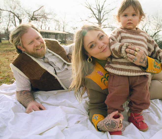 Elle King with her fiance, Dan Tooker and their son